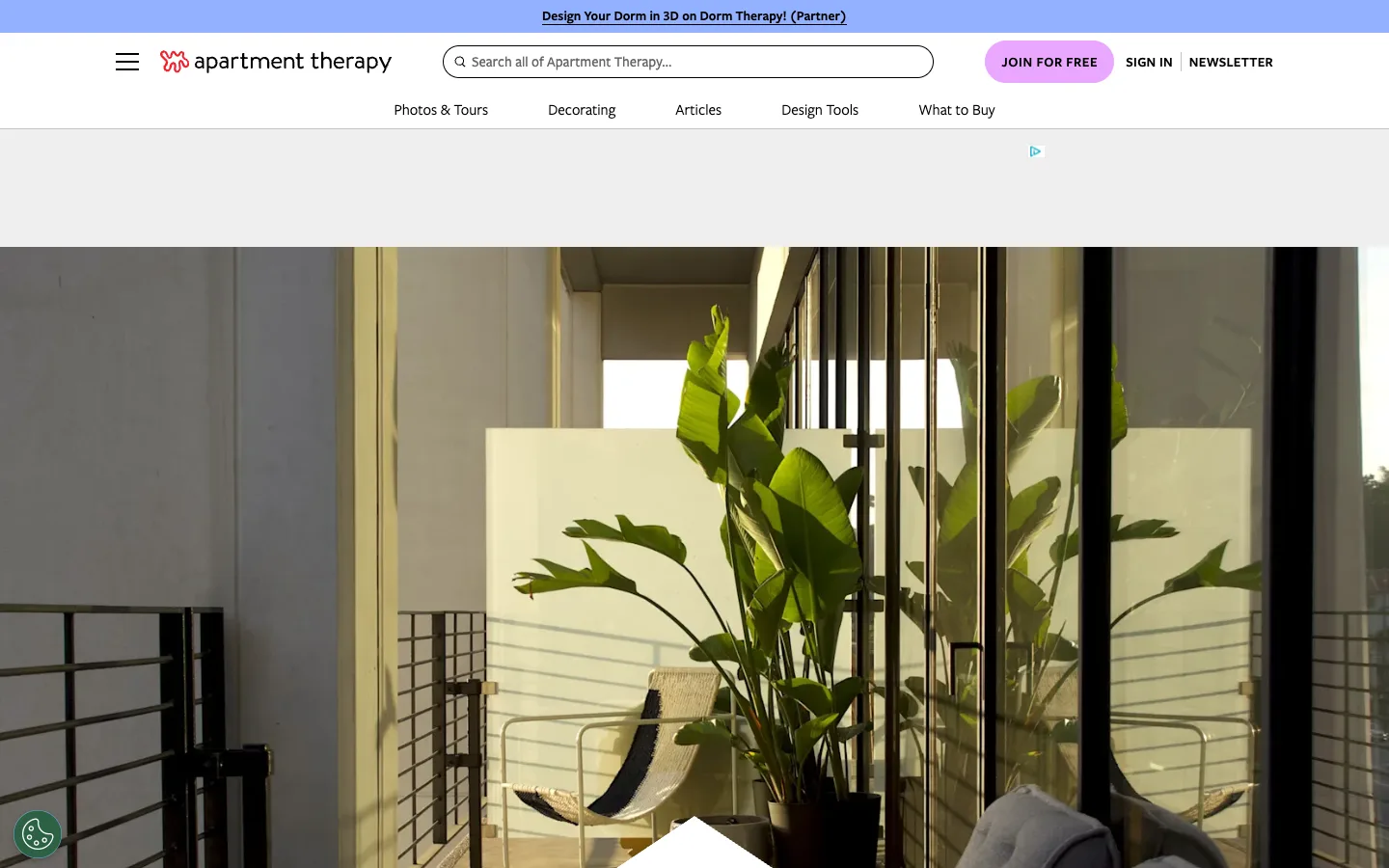 Screenshot of the Apartment Therapy homepage