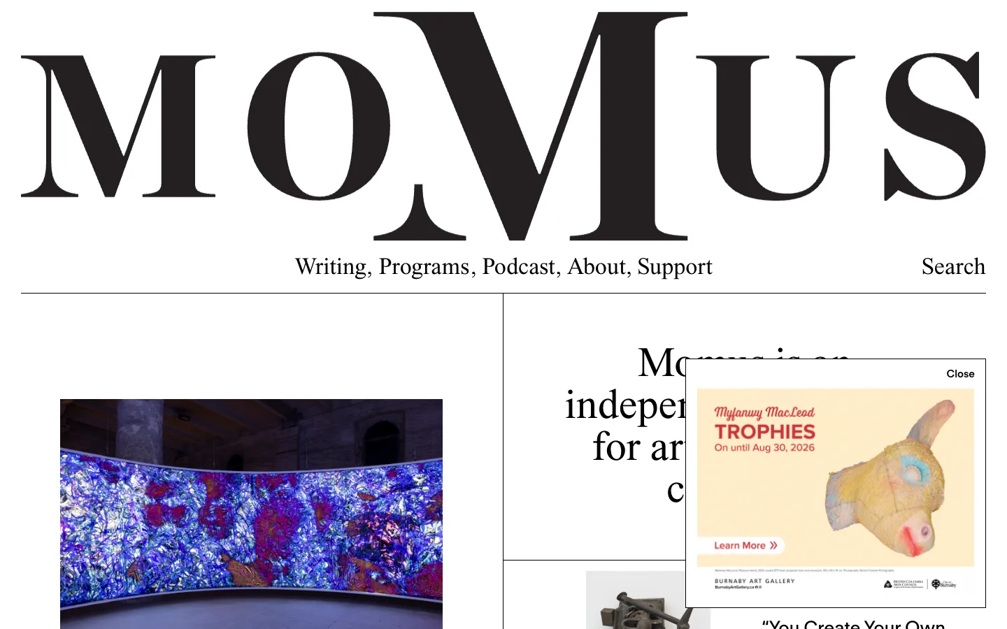 Screenshot of the Momus homepage